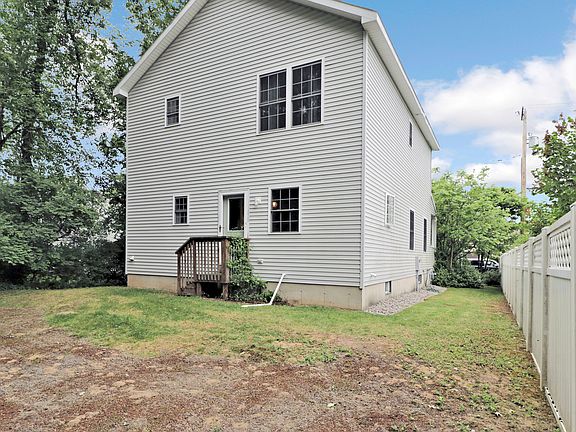 2nd image of 140 Jefferson St