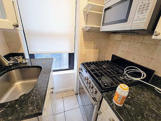 5th image of 26 E 105th St APT 4D