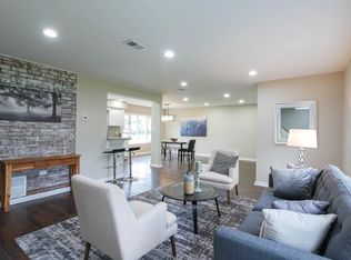 324 Holly Dr, Levittown, PA