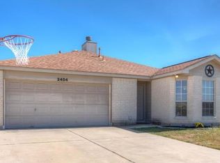 2404 Blue Sky Ln, Lockhart, TX 78644