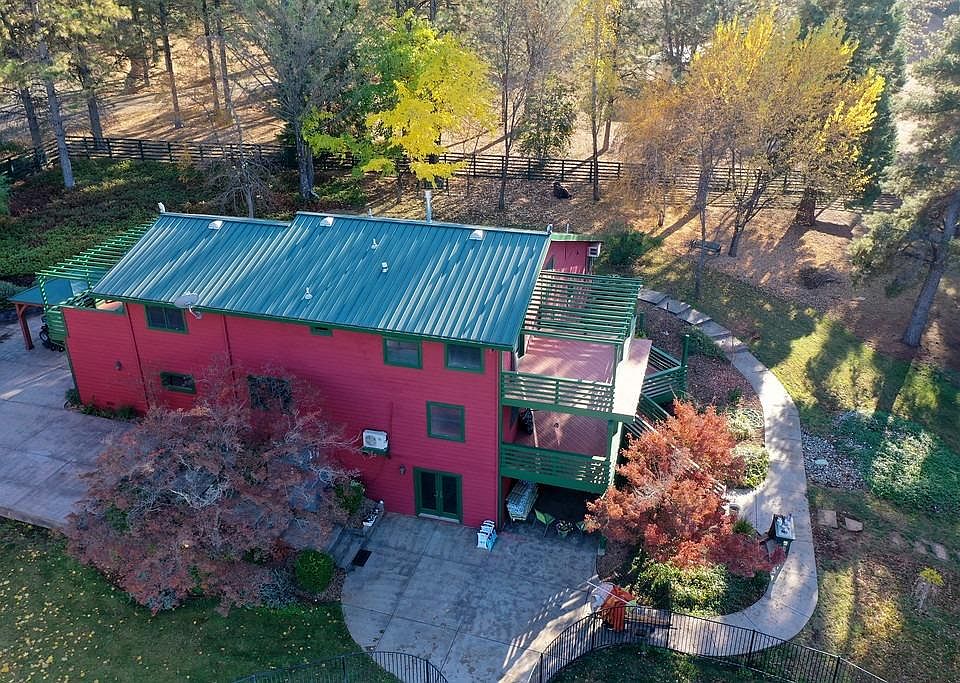 1st image of 635 Conifer Ln
