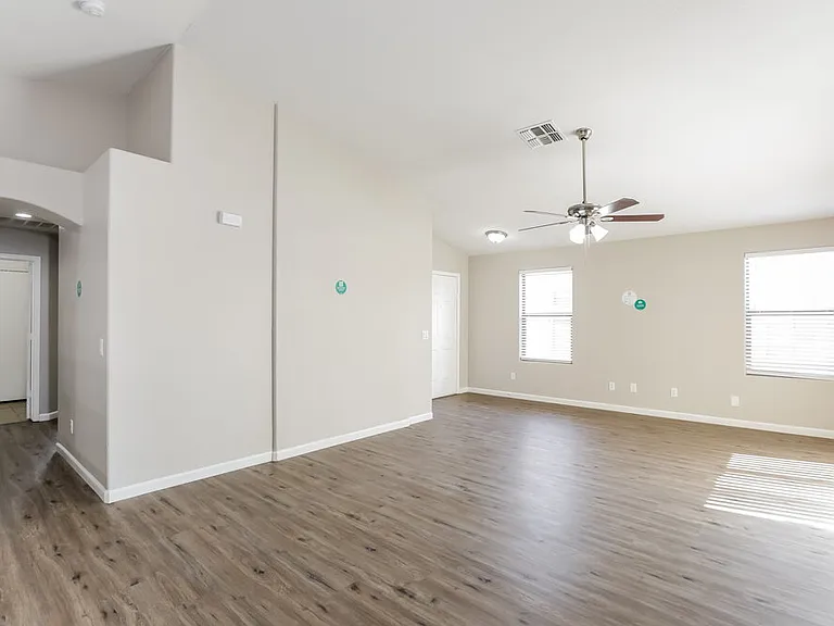 4337 W Saint Kateri Dr — Photo 4