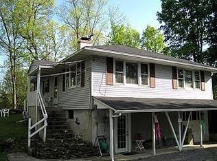3 Cedar View Rd, Pleasant Valley, NY 12569