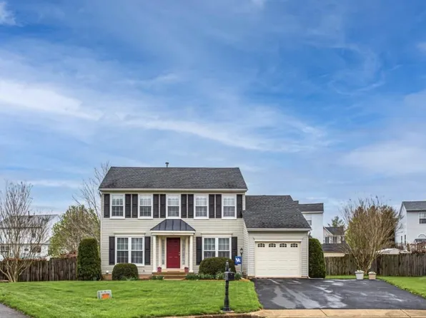 13927 Rutgers Ct, Woodbridge, VA 22193