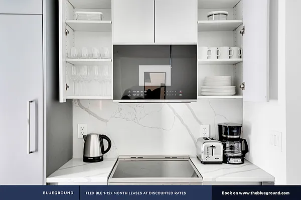 Rented by The Blueground | media 7