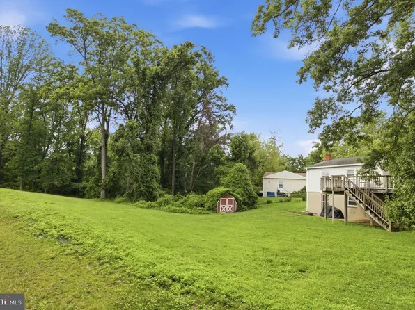 8419 Wesleyan St, Vienna, VA 22180