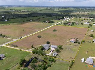 200 Brisco Rd, Marion, TX 78124