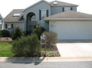 532 Waterside Cir, Lebanon, PA 17042