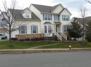 163 Winding Hill Dr, Hackettstown, NJ 07840