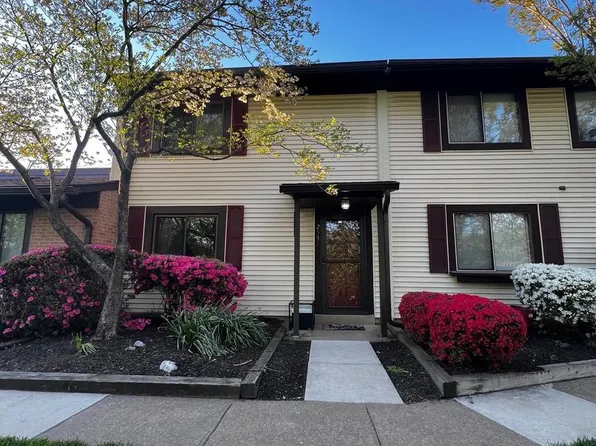 2533 Fox Ridge Ct, Woodbridge, VA 22192