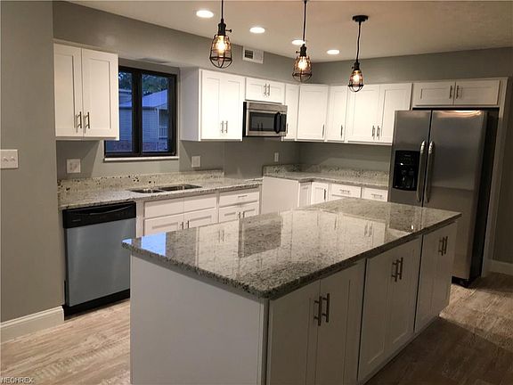 4th image of 158 Kimrose Ln