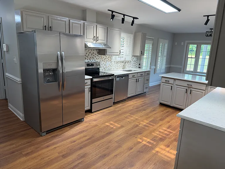 9314 Sawyer Rd — Photo 15