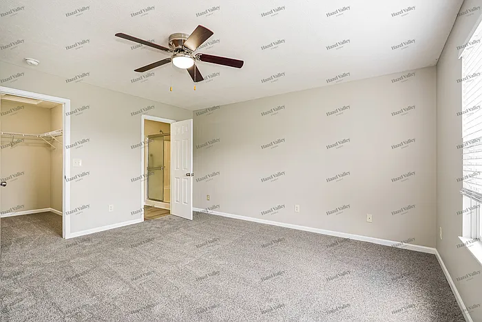 855 Mueller Dr — Photo 8