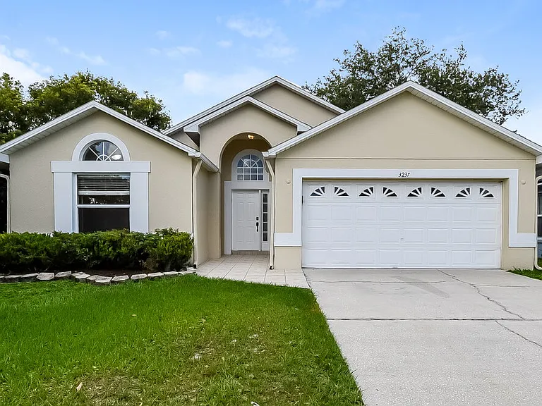 3237 Harpers Ferry Ct — Photo 1