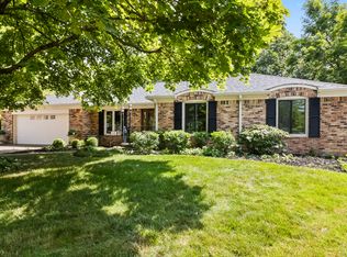 8439 Goldfinch Cir, Indianapolis, IN 46256