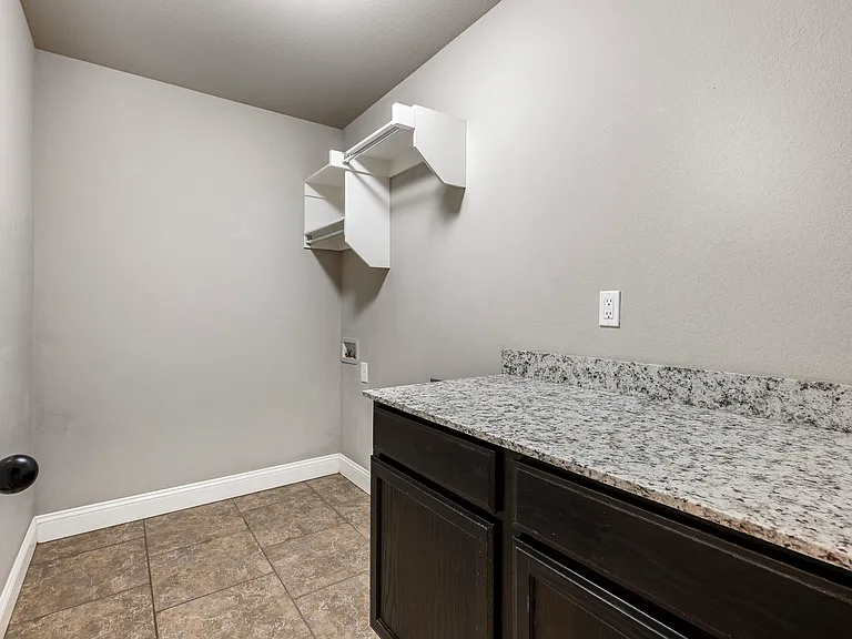 3803 SW Capstone Ave — Photo 12
