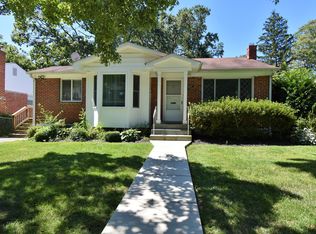 9922 Mayfield Dr, Bethesda, MD 20817