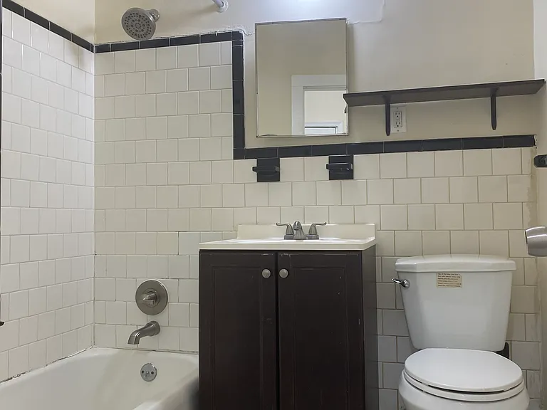 713 Kennedy St NW #2 — Photo 6