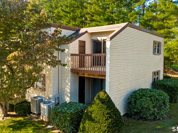 412 Twin Circle Drive #412, South Windsor, CT 06074