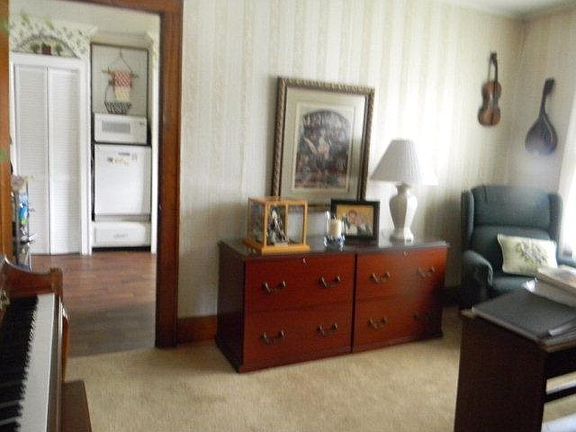 5th image of 809 Washington Ave