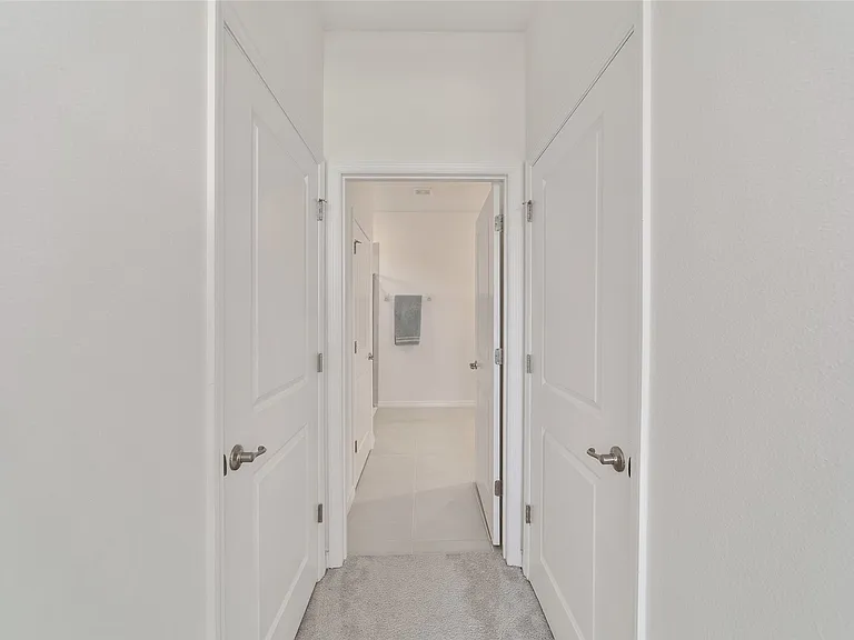 5252 NW 46th Lane Rd — Photo 11