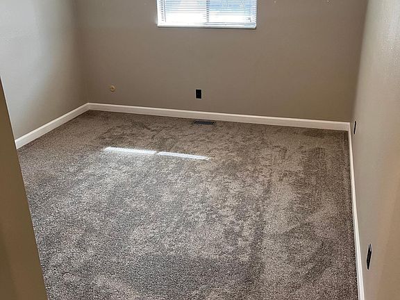 3rd image of 6 Hickory Hill Ln Unit B