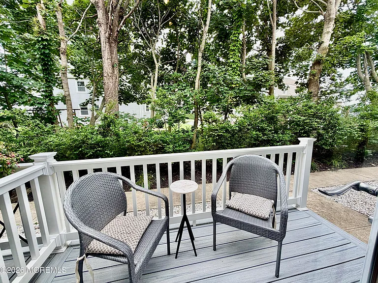 31 Cedar Ave #29 — Photo 11
