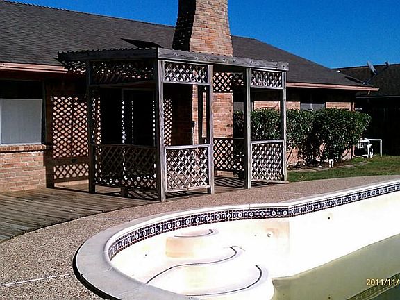 2nd image of 10718 Sageyork Dr