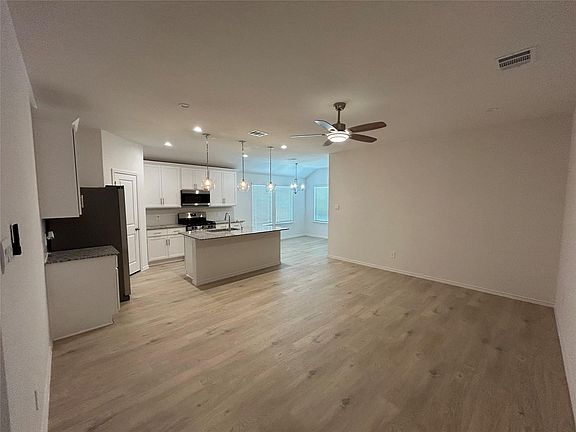 2nd image of 1307 Windom Court Way