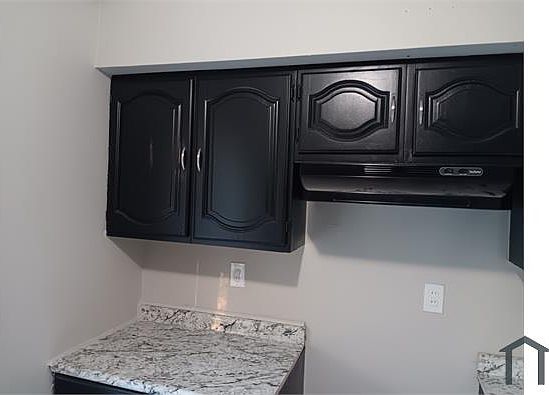 2nd image of 5711 N Park Dr