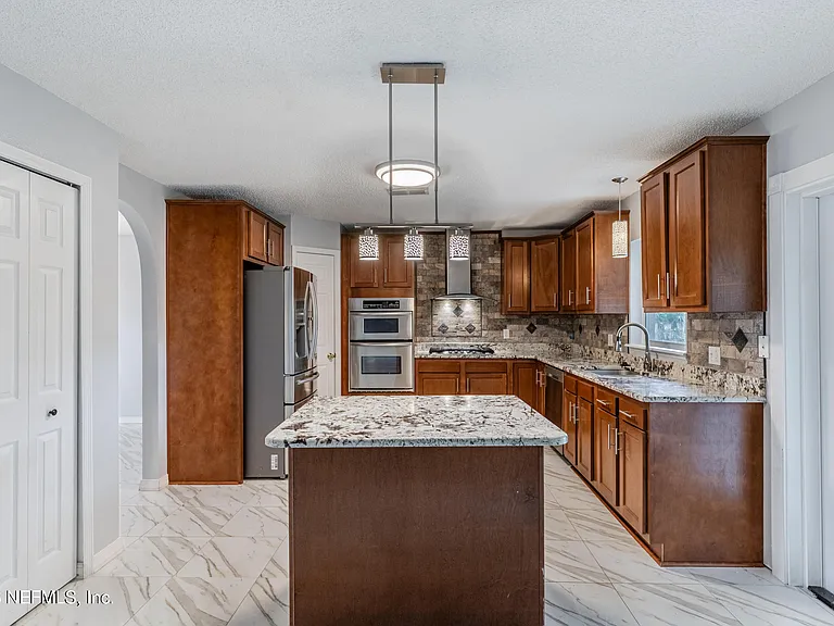 3388 Glenn Hollow Ct — Photo 2