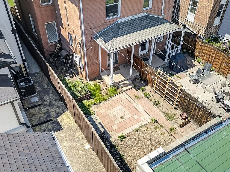 3030 Stout St — Photo 35