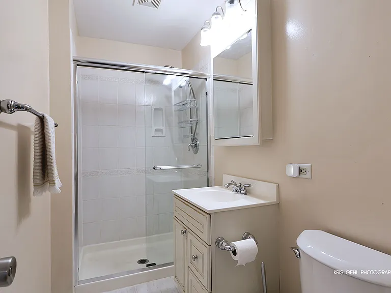 510 W Miner St #1D — Photo 13
