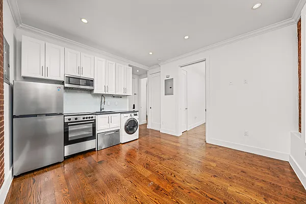 Rented by REAL New York | media 9