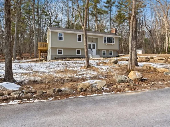 95 Saunders Brook Rd, Glocester, RI 02814