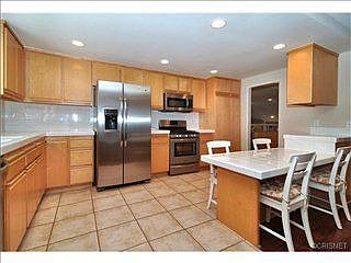 5th image of 6027 Lindley Ave Unit 21
