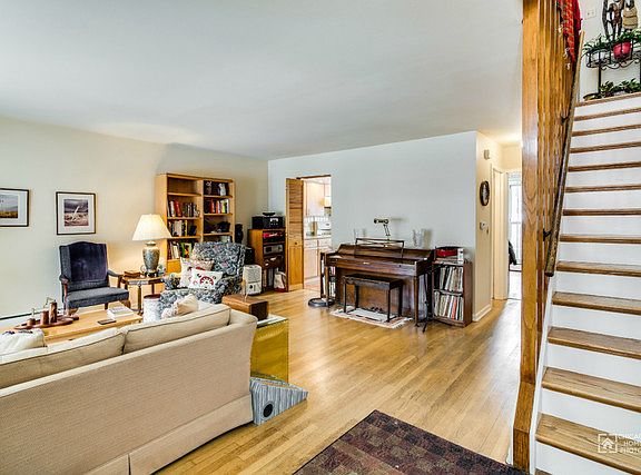 3rd image of 5466 S Blackstone Ave