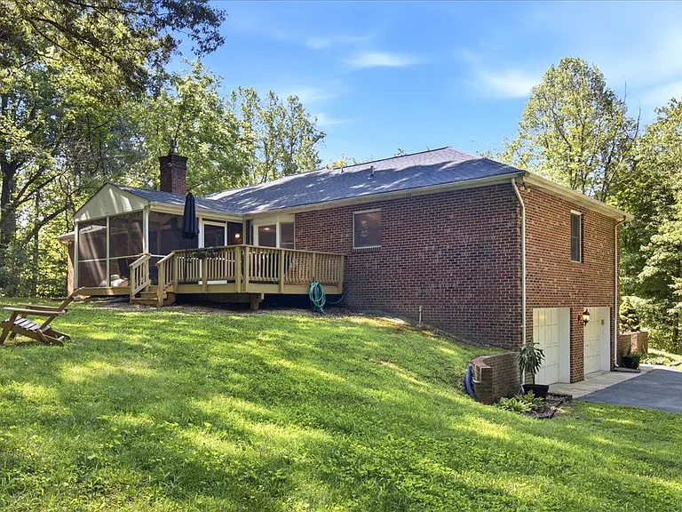 2641 Dogwood Ln — Photo 31