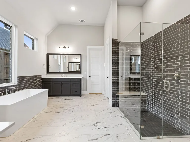 4630 Summerville Ln — Photo 10