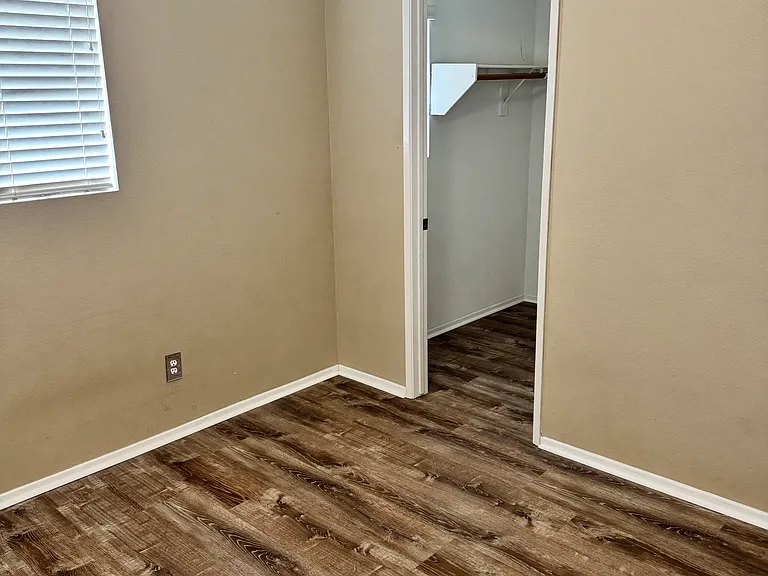 30050 Laurel Creek Dr — Photo 30