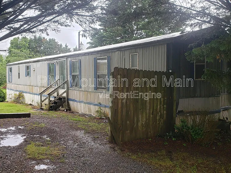 319 Iotla Valley Park Rd — Photo 2
