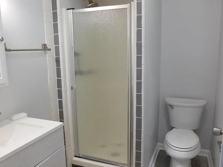 706 E Front St #A — Photo 12