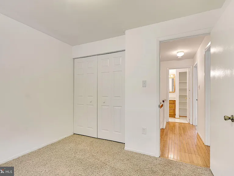 6060 Hollow Knoll Ct — Photo 23