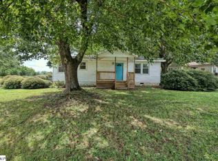 100 Elizabeth Ln, Travelers Rest, SC 29690