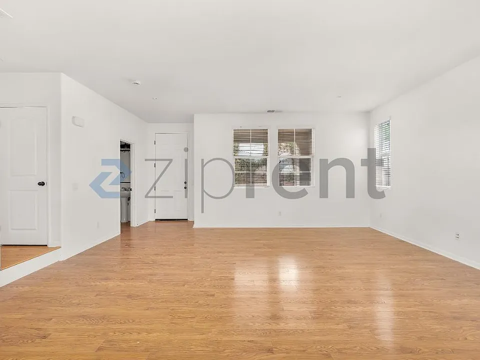 1524 San Borja St #3