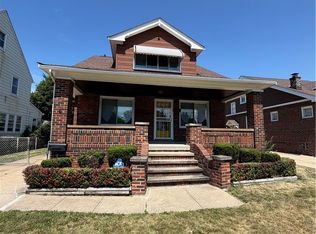 18229 Neff Rd, Cleveland, OH 44119