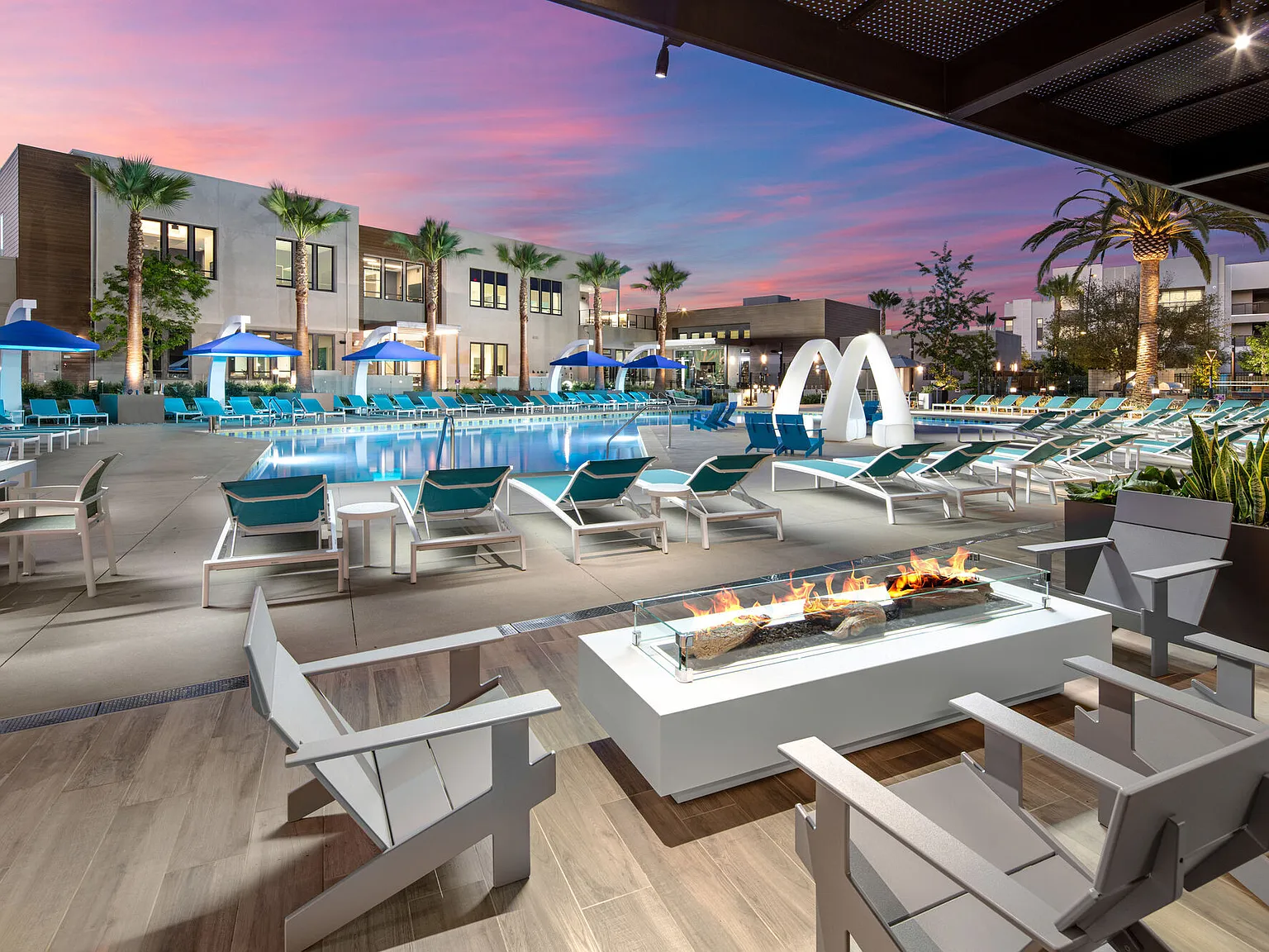 Homecoming At The Resort — Photo 2