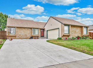 2341 S Cypress St, Wichita, KS 67207