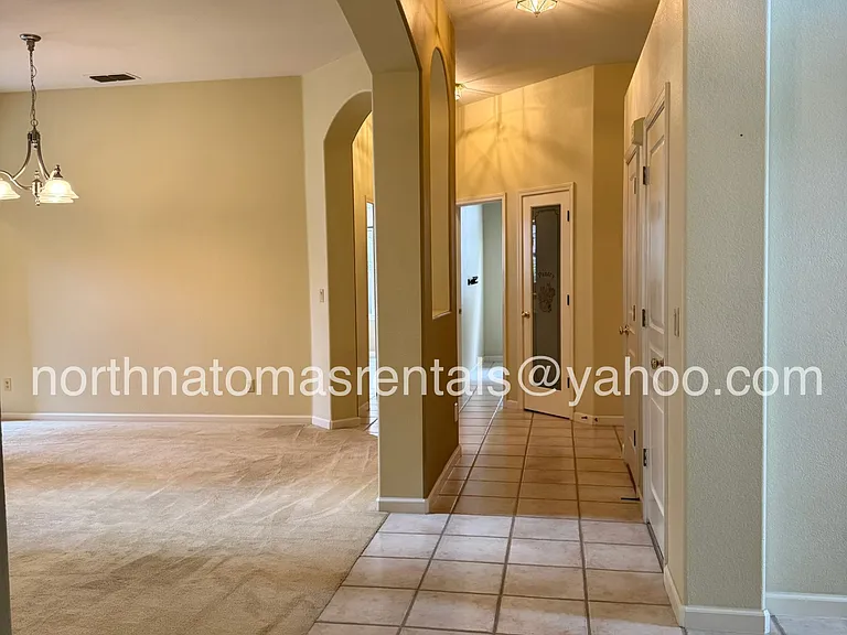 3949 Moraga Dr — Photo 14