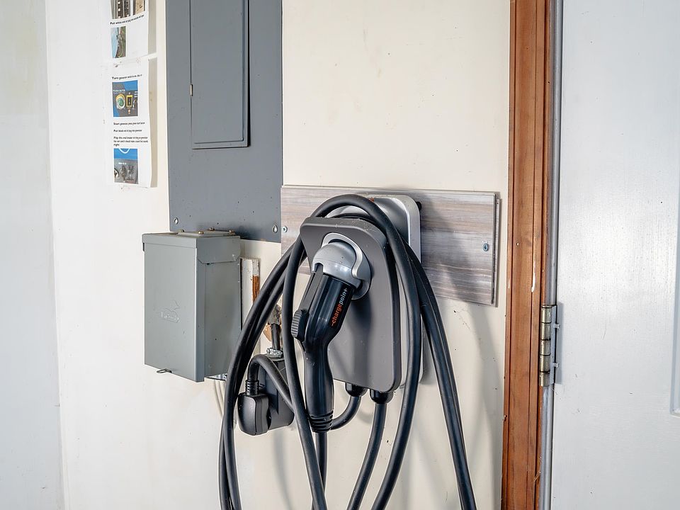 61st image of this home